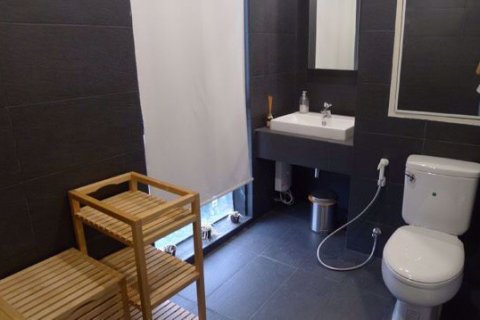 Condominio de 2 dormitorios en Watthana, Bangkok, Tailandia № 76791 - foto 8
