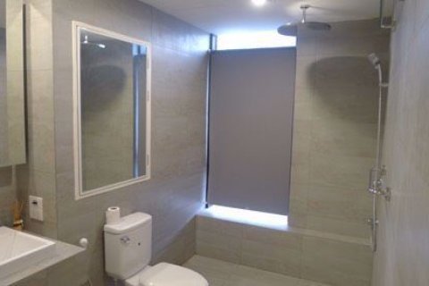 Condominio de 2 dormitorios en Watthana, Bangkok, Tailandia № 76791 - foto 6