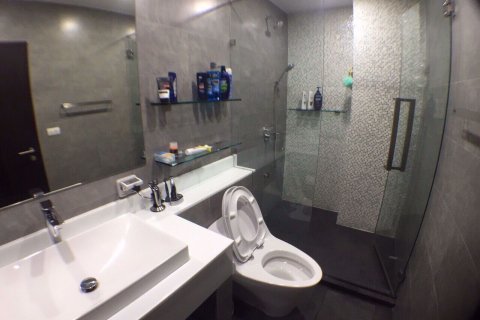 Condominio de 1 dormitorio en Watthana, Bangkok, Tailandia № 76795 - foto 9