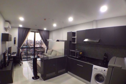 Condo à Watthana, Bangkok, Thaïlande, 1 chambre  № 76795