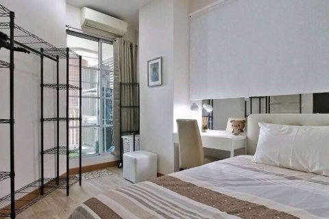 Condominio de 2 dormitorios en Khlong Toei, Bangkok, Tailandia № 76793 - foto 8