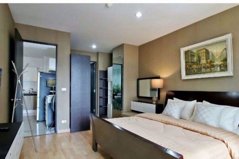Condominio de 2 dormitorios en Khlong Toei, Bangkok, Tailandia № 76793 - foto 6