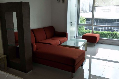 Studio in the Condo in Watthana, Bangkok, Thailand  № 76792