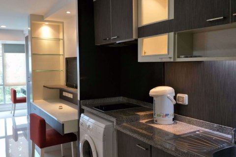 Estudio en el condominio en Watthana, Bangkok, Tailandia № 76792 - foto 4