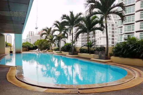 Condominio de 1 dormitorio en Watthana, Bangkok, Tailandia № 76789 - foto 16