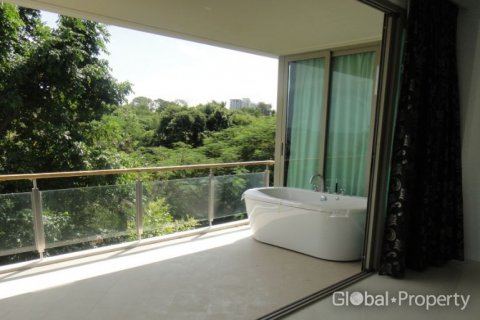 Condominio de 3 dormitorios en Pattaya, Tailandia № 100704 - foto 15