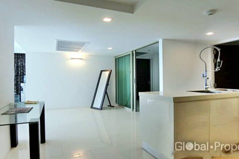 Condominio de 3 dormitorios en Pattaya, Tailandia № 100704 - foto 7