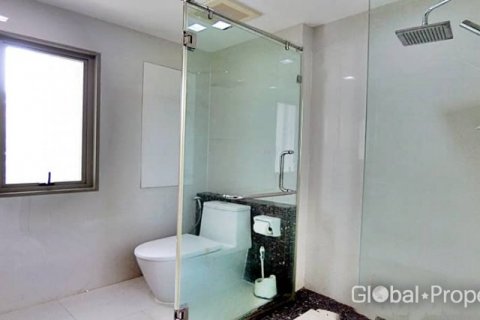 Condominio de 3 dormitorios en Pattaya, Tailandia № 100704 - foto 8