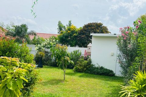 Chalet de 2 dormitorios en Pran Buri, Tailandia № 144605 - foto 9