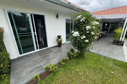 Chalet de 2 dormitorios en Pran Buri, Tailandia № 144605 - foto 7