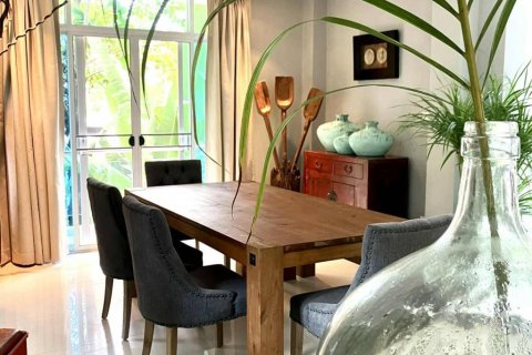 Chalet de 4 dormitorios en Phuket, Tailandia № 144606 - foto 6
