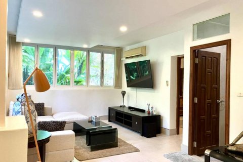 Chalet de 4 dormitorios en Phuket, Tailandia № 144606 - foto 5