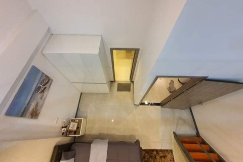 Chalet de 6 dormitorios en Pattaya, Tailandia № 82114 - foto 18