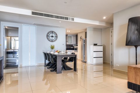 Condominio de 2 dormitorios en Pattaya, Tailandia № 130042 - foto 5