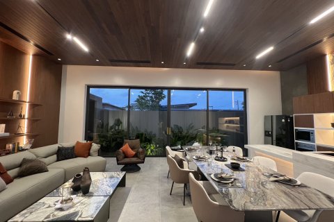 Chalet de 4 dormitorios en Chalong, Tailandia № 71633 - foto 12