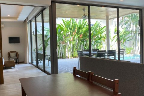 Chalet de 3 dormitorios en Rawai, Tailandia № 71542 - foto 4