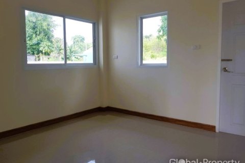 Casa de 3 dormitorios en Pattaya, Tailandia № 124196 - foto 12
