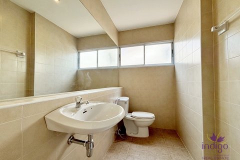 Casa de 3 dormitorios en San Sai, Tailandia № 124200 - foto 11