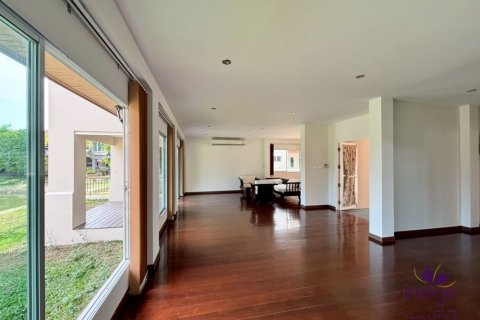 Casa de 3 dormitorios en San Sai, Tailandia № 124200 - foto 5