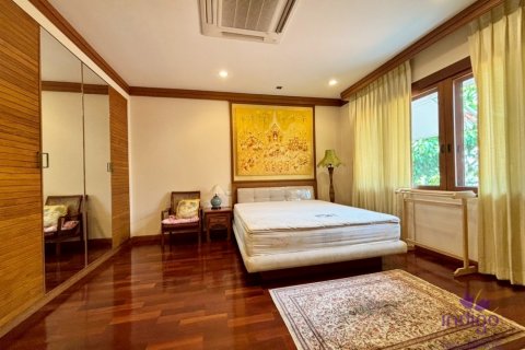 Casa de 4 dormitorios en Chiang Mai, Tailandia № 124201 - foto 13