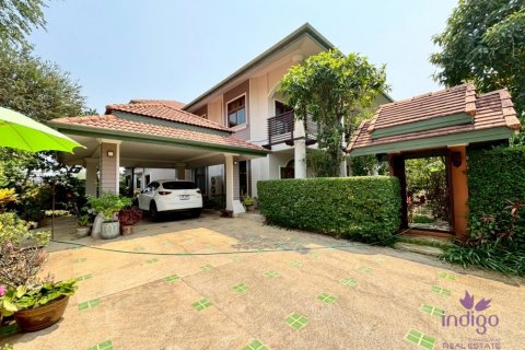 Casa de 4 dormitorios en Chiang Mai, Tailandia № 124201 - foto 2