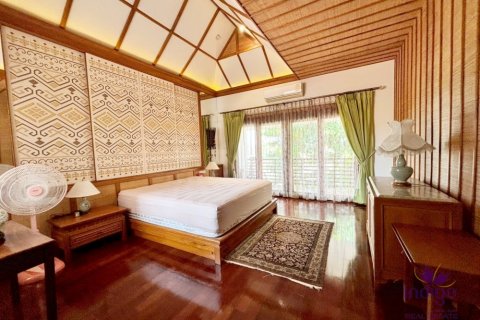 Casa de 4 dormitorios en Chiang Mai, Tailandia № 124201 - foto 15