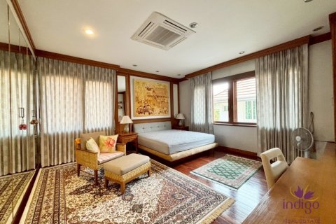 Casa de 4 dormitorios en Chiang Mai, Tailandia № 124201 - foto 17