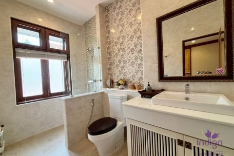 Casa de 4 dormitorios en Chiang Mai, Tailandia № 124201 - foto 14