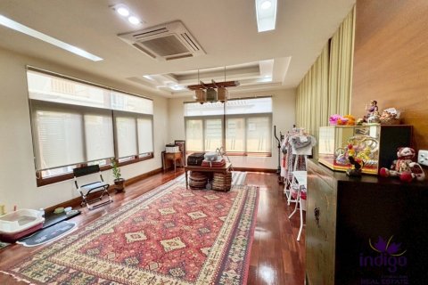 Casa de 4 dormitorios en Chiang Mai, Tailandia № 124201 - foto 12