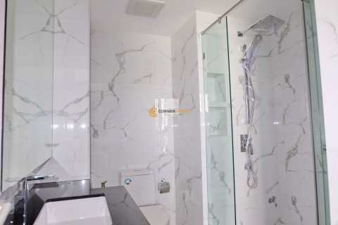Condominio de 1 dormitorio en Jomtien Beach, Pattaya, Tailandia № 100298 - foto 2