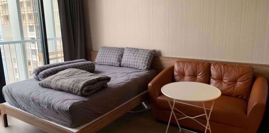 Estudio en el condominio en Bangkok, Tailandia en Park Origin Phromphong № 77466