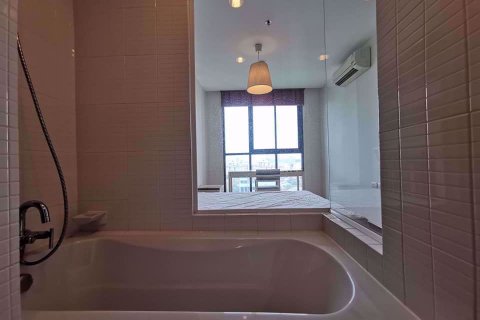 Condominio de 2 dormitorios en Chatuchak, Bangkok, Tailandia № 77005 - foto 13