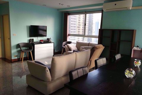 Condominio de 2 dormitorios en Ratchathewi, Bangkok, Tailandia № 77008 - foto 2