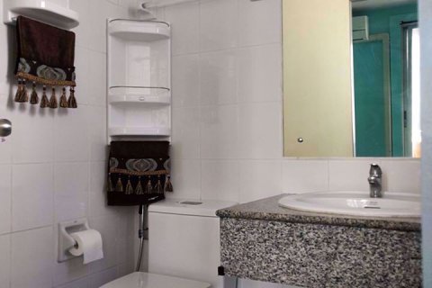 Condominio de 2 dormitorios en Ratchathewi, Bangkok, Tailandia № 77008 - foto 14