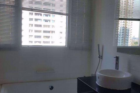 Condominio de 2 dormitorios en Watthana, Bangkok, Tailandia № 77004 - foto 11