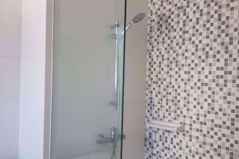 Condominio de 2 dormitorios en Watthana, Bangkok, Tailandia № 77004 - foto 12