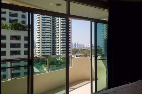 Condominio de 2 dormitorios en Watthana, Bangkok, Tailandia № 77004 - foto 13
