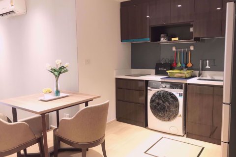 Condominio de 1 dormitorio en Watthana, Bangkok, Tailandia № 77002 - foto 4