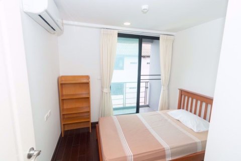Condominio de 2 dormitorios en Khlong San, Bangkok, Tailandia № 76833 - foto 4