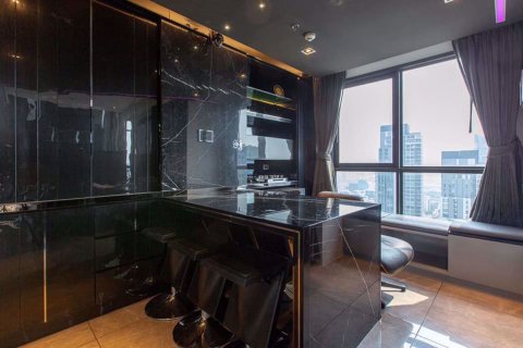 Dúplex de 1 dormitorio en Watthana, Bangkok, Tailandia № 76829 - foto 4