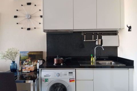 Condominio de 1 dormitorio en Bang Rak, Bangkok, Tailandia № 76835 - foto 6