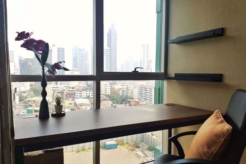 Condominio de 1 dormitorio en Bang Rak, Bangkok, Tailandia № 76835 - foto 2