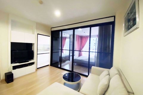 Condo in Chatuchak, Bangkok, Thailand, 1 bedroom  № 76347 - photo 2