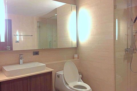 Condominio de 2 dormitorios en Sathon, Bangkok, Tailandia № 76348 - foto 9