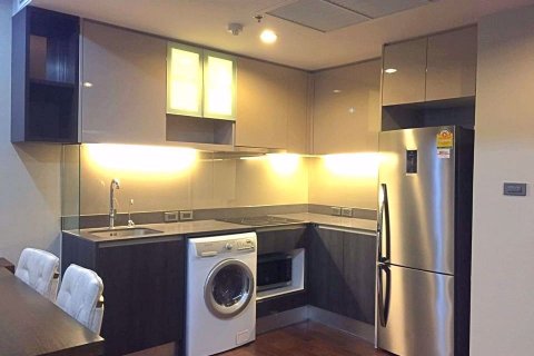 Condominio de 2 dormitorios en Sathon, Bangkok, Tailandia № 76348 - foto 4