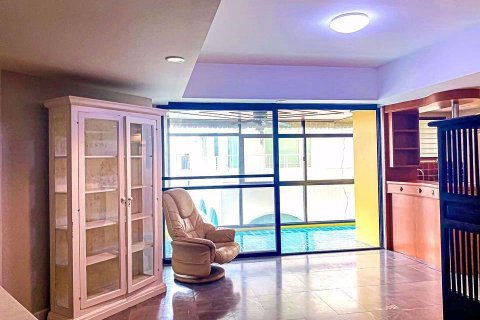 Condominio de 2 dormitorios en Sathon, Bangkok, Tailandia № 76344 - foto 5