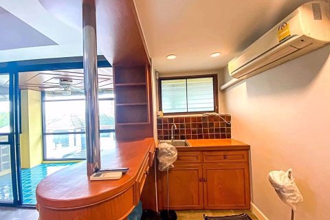 Condominio de 2 dormitorios en Sathon, Bangkok, Tailandia № 76344 - foto 8