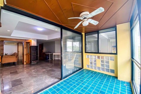 Condominio de 2 dormitorios en Sathon, Bangkok, Tailandia № 76344 - foto 13