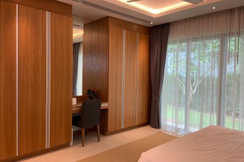Casa de 3 dormitorios en Bang Tao, Tailandia № 120758 - foto 16