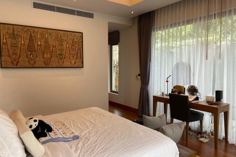 Casa de 3 dormitorios en Bang Tao, Tailandia № 120758 - foto 18